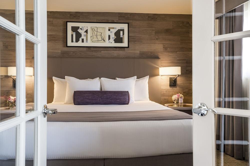 Warwick Hotel